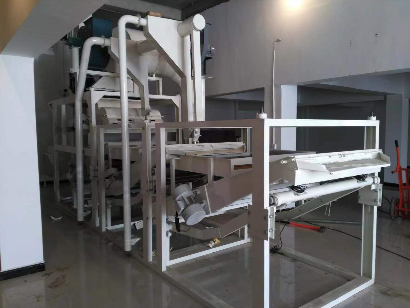 日產(chǎn)5噸苦蕎米成套機組