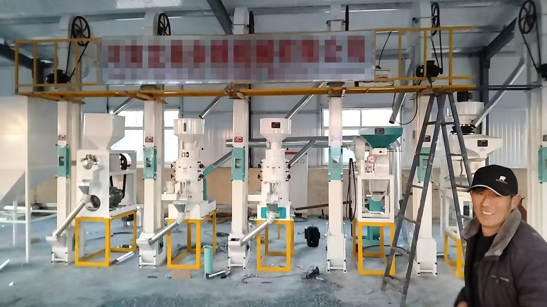 日產(chǎn)10噸小黃米碾米機組