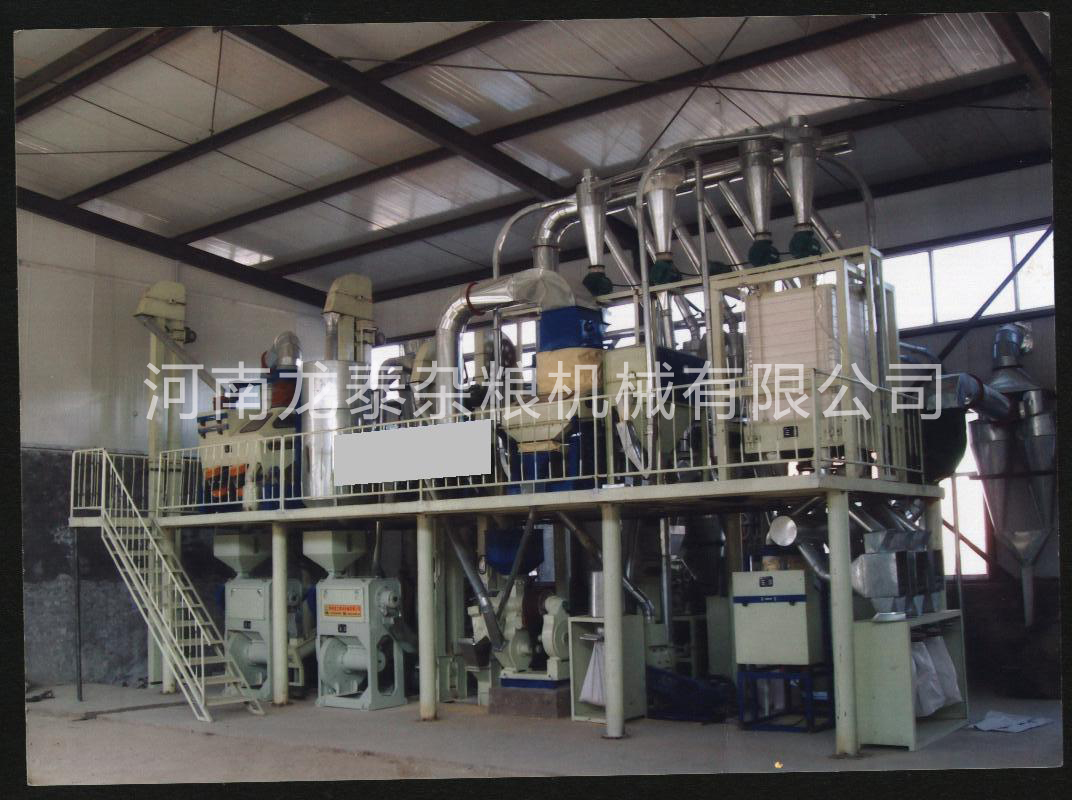 河北省文安縣新鎮(zhèn)鎮(zhèn)西洋疃村張中民日處理100噸玉米脫皮脫胚、提胚、制糝、制粉成套設(shè)備