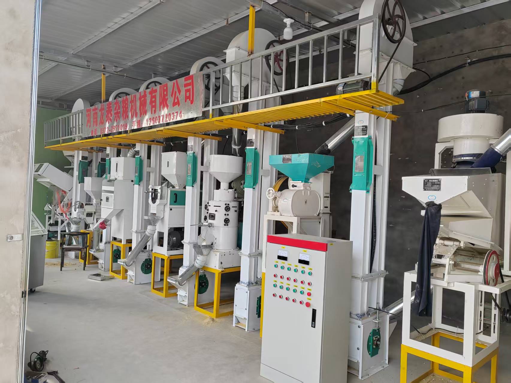 日產(chǎn)10噸小米（大黃米)碾米成套機組